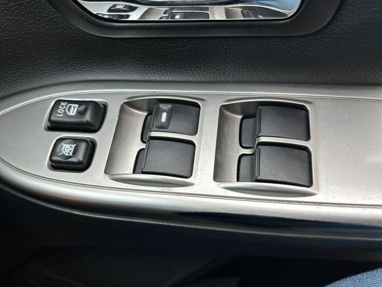 2016 Mitsubishi Shogun 3.2 DI-DC SG3 SUV 5dr Diesel Auto 4WD Euro 6 LWB (187 ps) ESTATE Diesel Au...