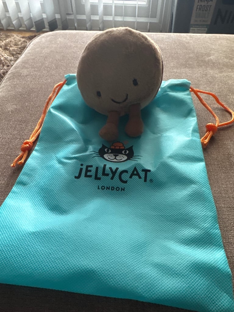 Jellycat mona macaron