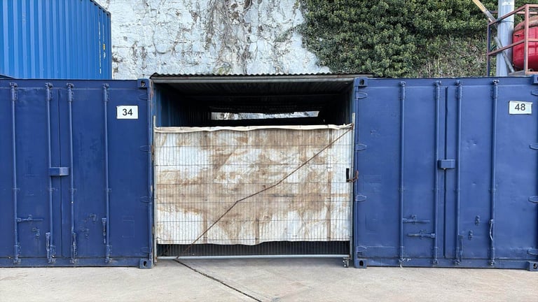 Yard space to rent RM17 5XR 