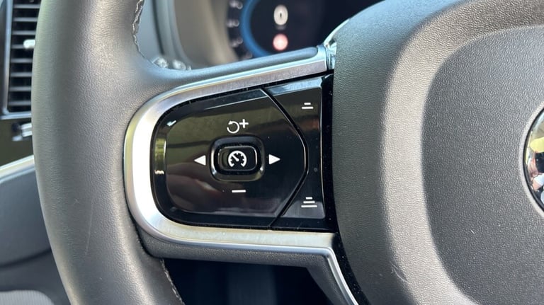 2024 Volvo XC90 Plus, B5 AWD Mild hybrid, Petrol, Dark, 7 Seats Estate Petrol Automatic