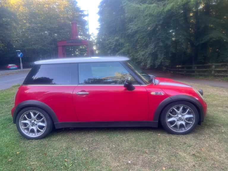 image for MINI HATCH 1.6 Cooper Hatch Red Manual Petrol 2004