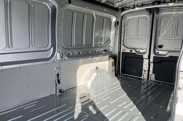 2025 Ford E-Transit 350 Leader AUTO L3 H2 LWB Medium Roof RWD 135kW 68kWh DAP, PRO POWER ONBOAR P...