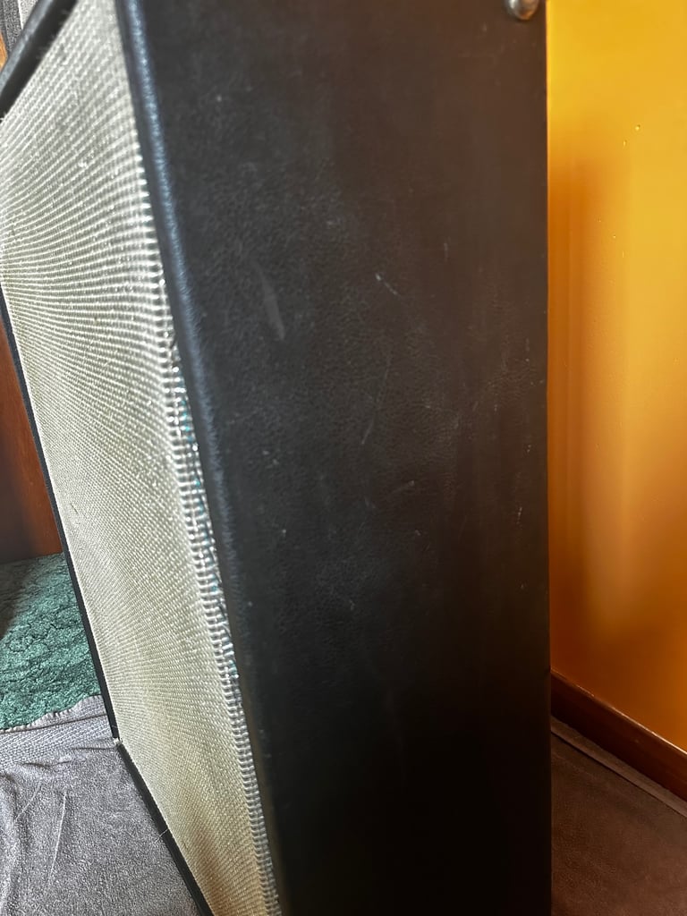 1970s Fender Bassman VT 15’’ Cabinet