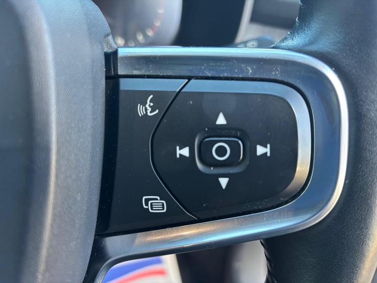 2019 Volvo XC40 1.5 T3 Momentum Pro Euro 6 (s/s) 5dr ESTATE Petrol Manual