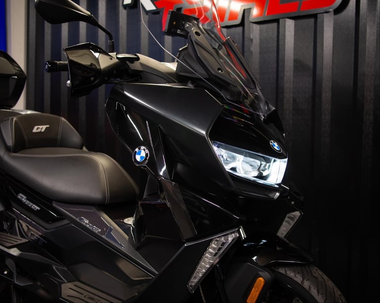 2021 BMW C400 GT Scooter - Great Condition - Perfect for Commuting or Touring