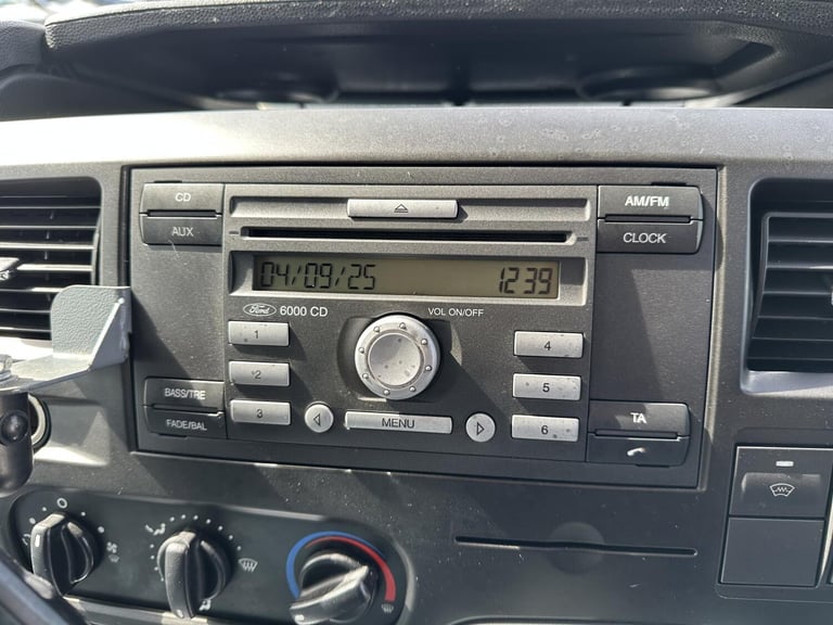 2013 Ford Transit 2.2 TDCi 350 Panel Van 3dr Diesel Manual FWD L2 H3 (209 g/km, 123 bhp) Panel Va...