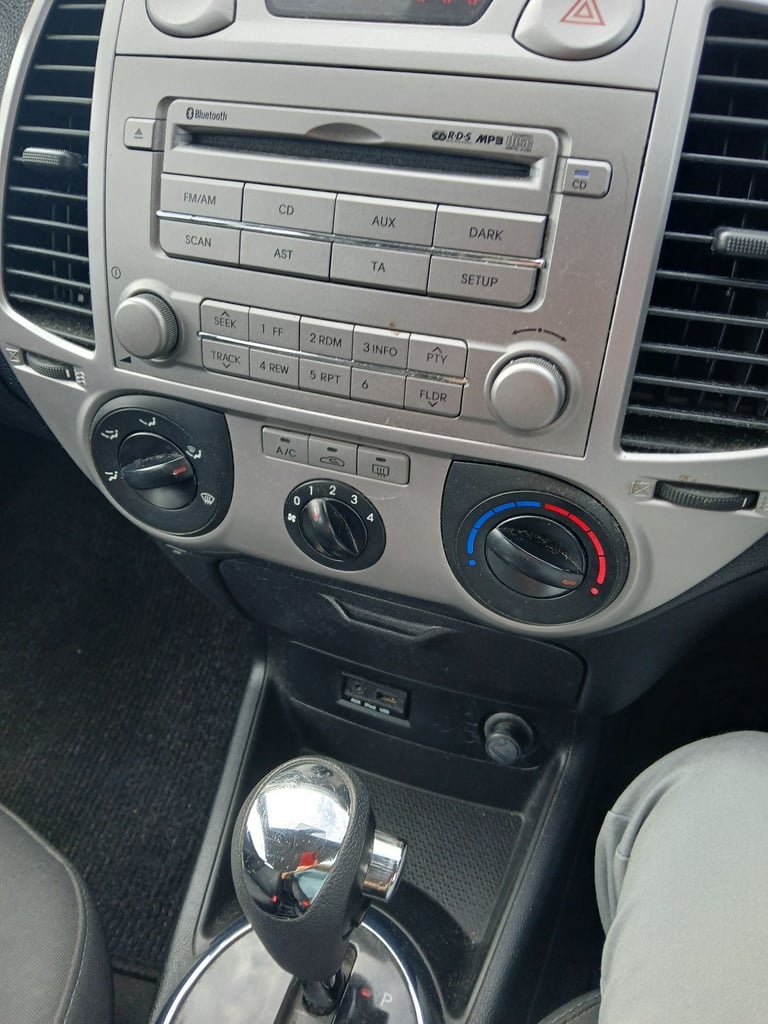 Hyundai, I20, Hatchback, 2011, Other, 1396 (cc), 5 doors
