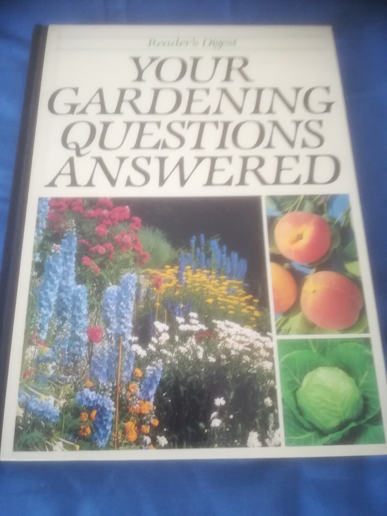 READER'S DIGEST; YOUR GARDENING QUESTIONS ANSWERED, HARDBACK, 1988, 466 PAGES  THE R.H.S. ENCYCLOPE