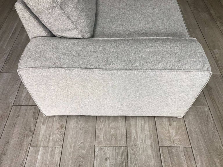 RRP:£798 2x IKEA KIVIK TWO SEATER TIBBLEBY LIGHT GREY MATCHING SOFA SUITE LONDON DELIVERY (DFS)
