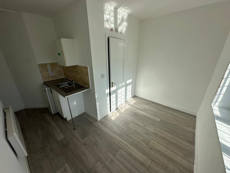 BENEFITS ACCEPTED - Studio Flat Available in Catford Lewisham SE6