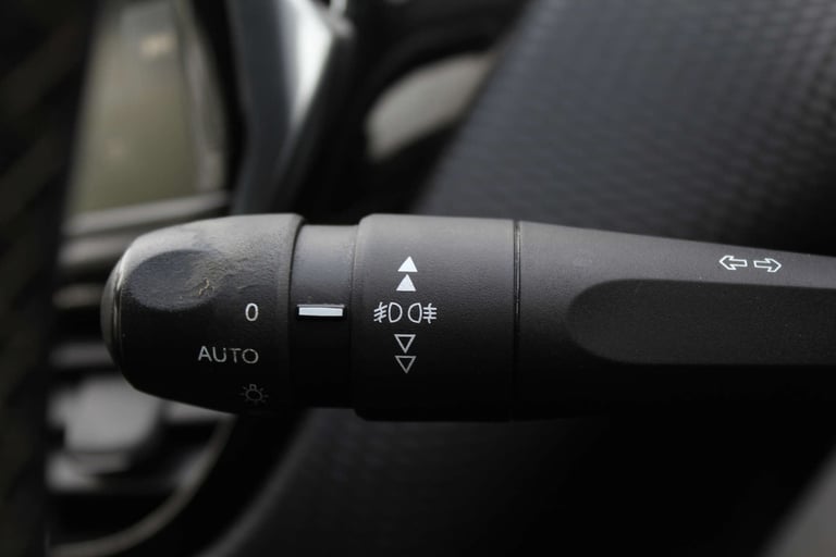 2017 Peugeot 208 1.2 208 Allure 5dr Hatchback Petrol Manual