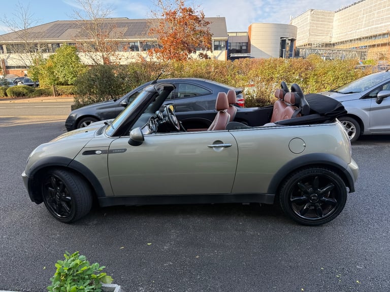 Mini sidewalk, Convertible, 2007, Manual, 1598 (cc), 2 doors