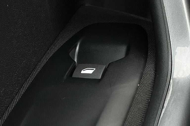 2017 Peugeot 2008 1.6 BlueHDi 100 Active 5dr - MOT'D TO JUNE 2026, 2 KEYS, TOUCHSCREEN, BLUET Est...