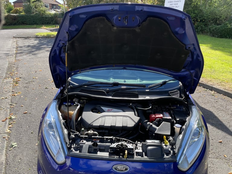 Ford, FIESTA, Hatchback, 2016, Manual, 1596 (cc), 3 doors