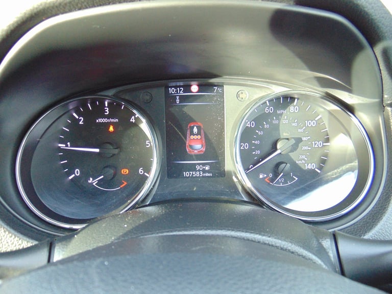 2015 Nissan Qashqai 1.5 dCi Acenta SUV 5dr Diesel Manual 2WD Euro 5 (s/s) (110