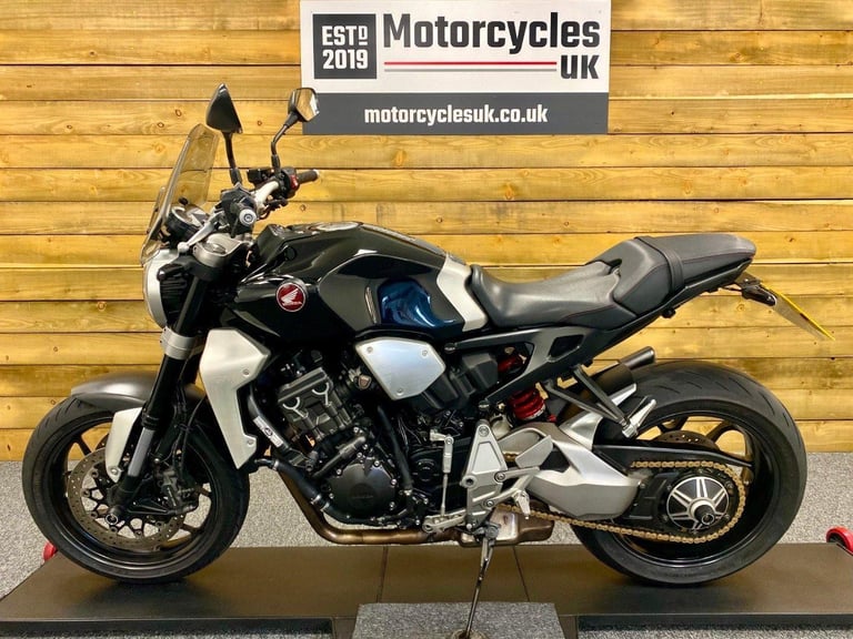 2018 HONDA CB1000R+ NEO SPORT CAFE, ONLY 13302 MILES, FSH, BIG SPEC and MINT! 