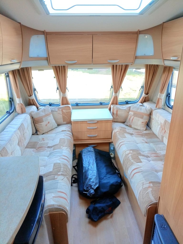 2011 swift charisma 220 