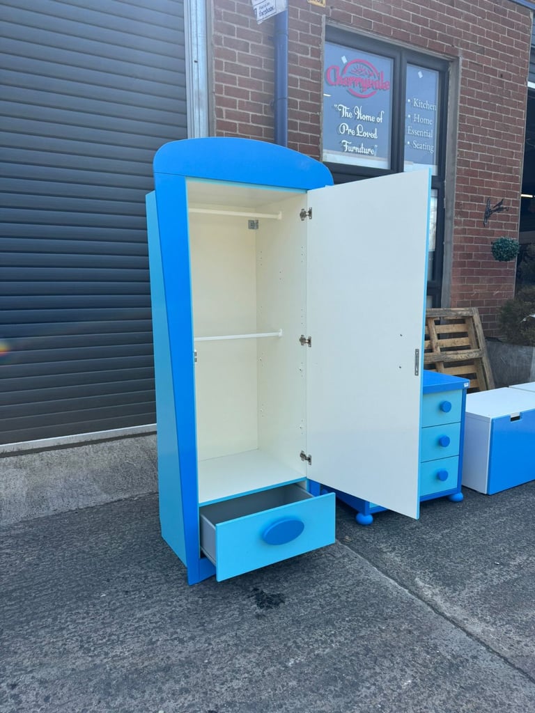 Kids blue wardrobe with double rail 84cm(w)x52cm(d)x187cm(h), Ref:19229 £85.00