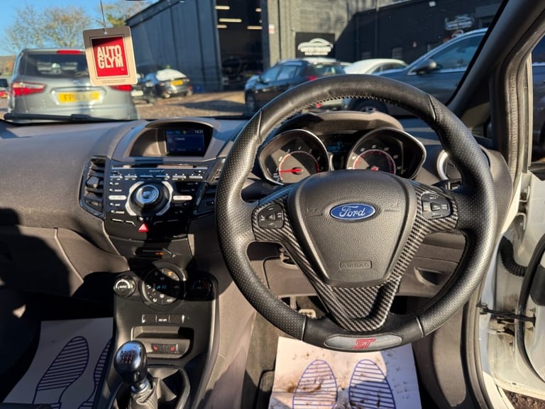 2014 Ford Fiesta 1.6 EcoBoost ST-2 3dr HATCHBACK PETROL Manual