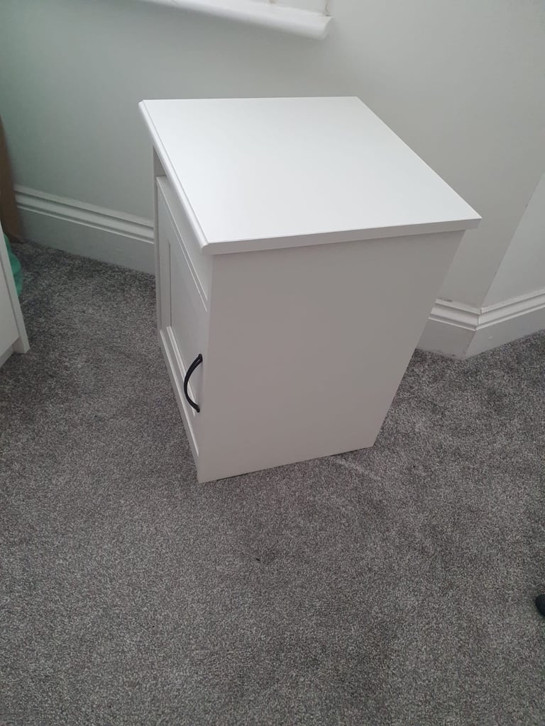 Two White Bedside Table Unit Cabinets 