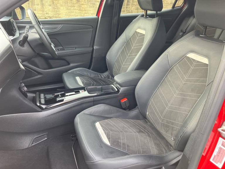 2023 Vauxhall Mokka 100kW Ultimate 50kWh 5dr Auto SUV ELECTRIC Automatic