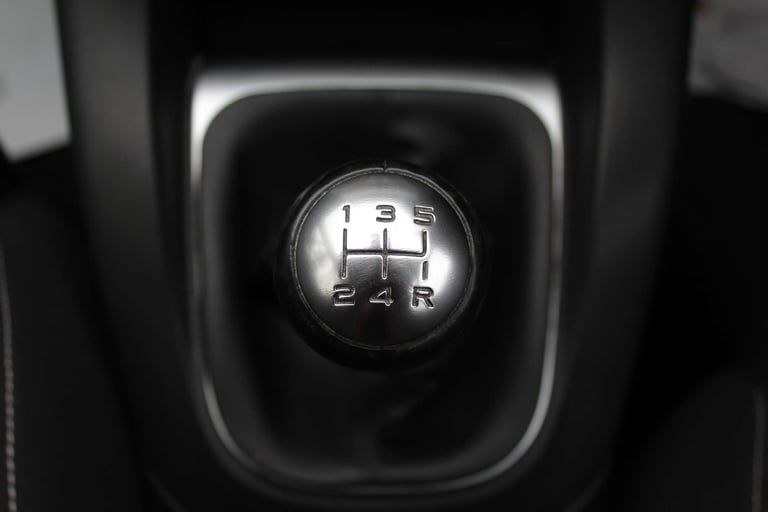 2016 Citroen C4 1.2 C4 Feel PureTech 5dr Hatchback Petrol Manual