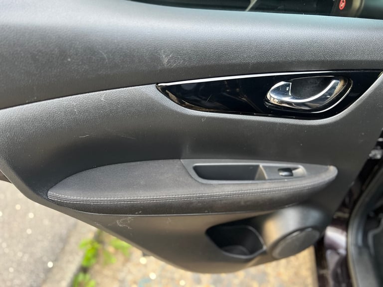 2014 Nissan Qashqai 1.2 DiG-T Acenta Premium 5dr HATCHBACK Petrol Manual