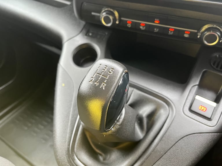 2021 21 Citroen Berlingo 1.5 BlueHDI ENTERPRISE 75PS SWB L1 3 Seats Grey NO VAT