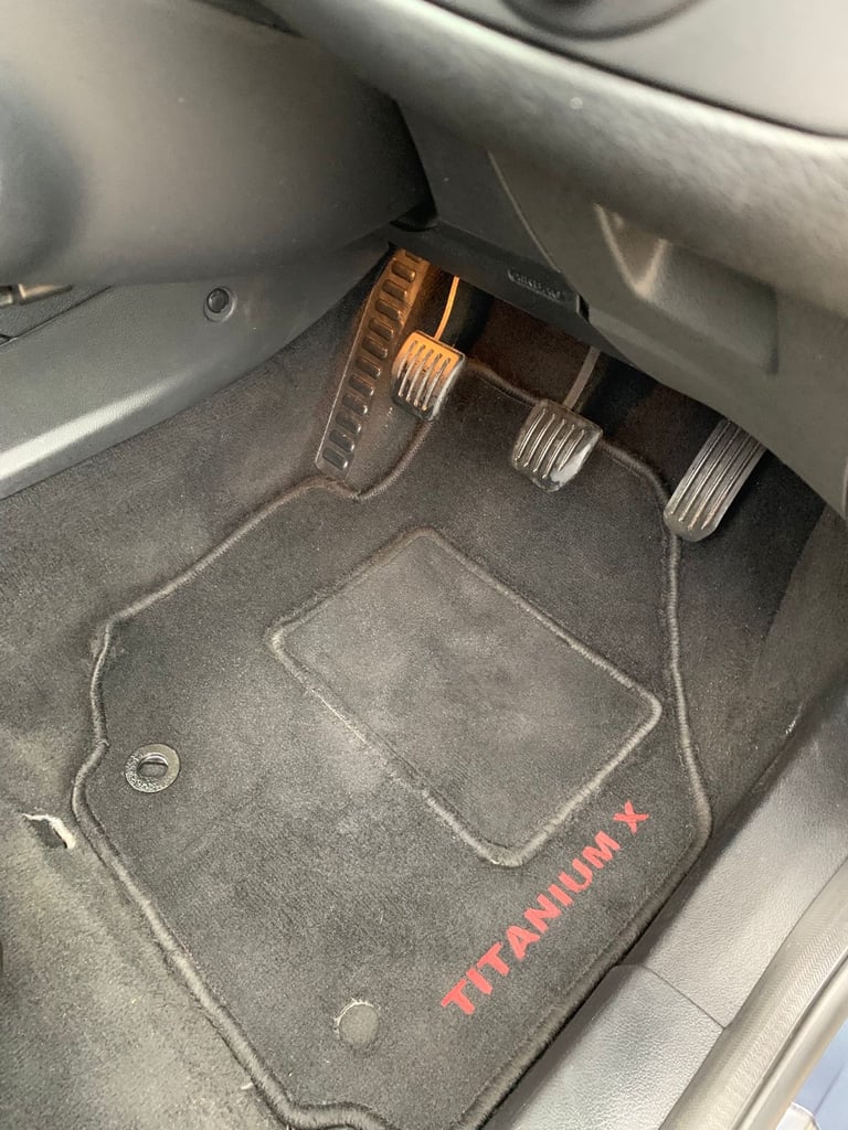 Ford, MONDEO, Hatchback, 2012, Manual, 1997 (cc), 5 doors