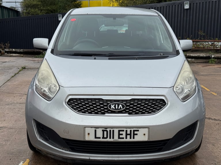 2011 Kia Venga 1.4 CRDi EcoDynamics 2 5dr HATCHBACK Diesel Manual - Image 3