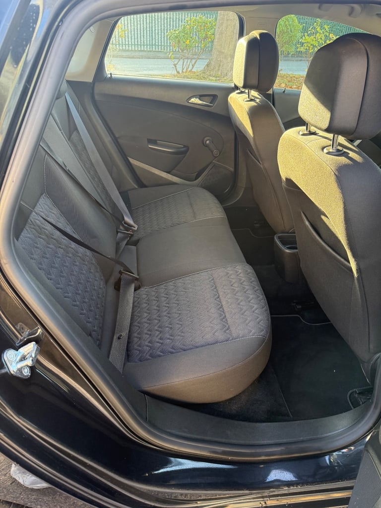 Vauxhall, ASTRA, Hatchback, 2014, Manual, 1598 (cc), 5 doors