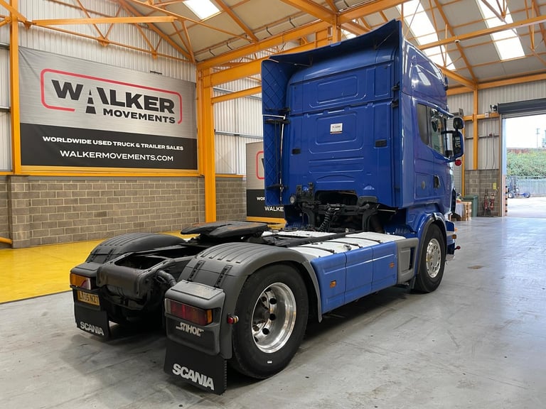 SCANIA V8 R500 TOPLINE LEFT HAND DRIVE 4X2 TRACTOR UNIT - 2005 - LX05 NZT
