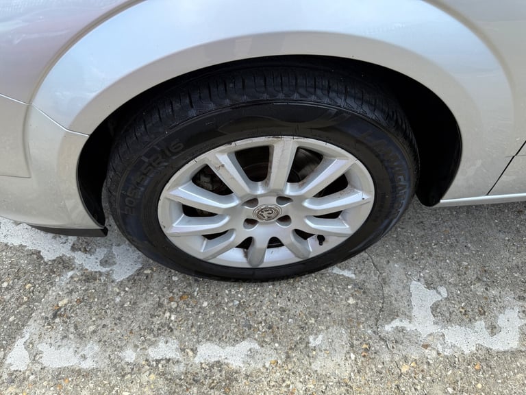 2005 Vauxhall Astra 1.6i 16V Club 5dr HATCHBACK Petrol Manual - Image 42