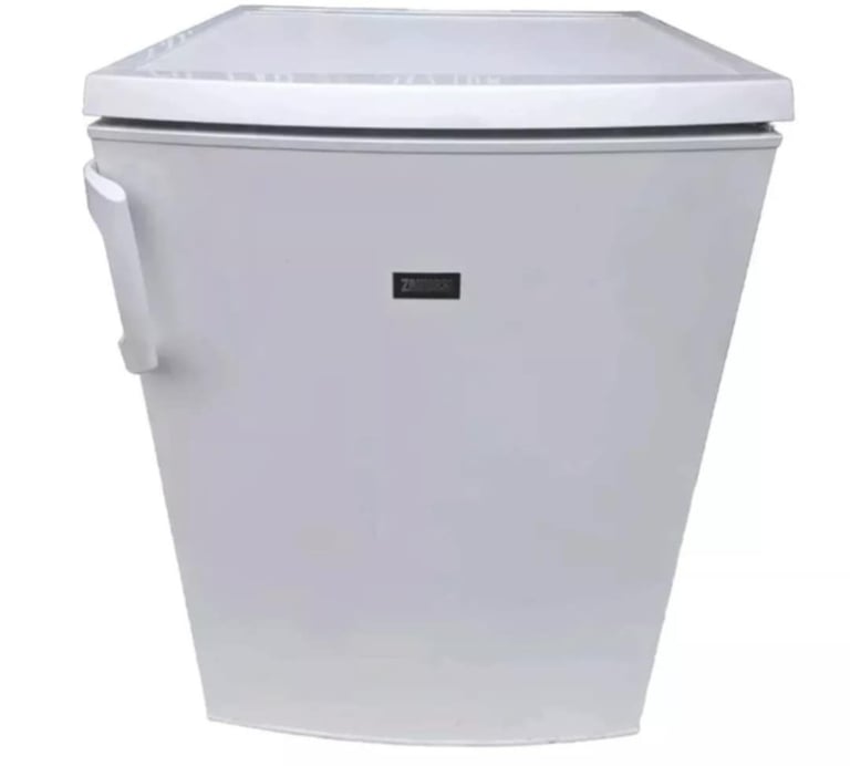 zanussi fridge , can deliver