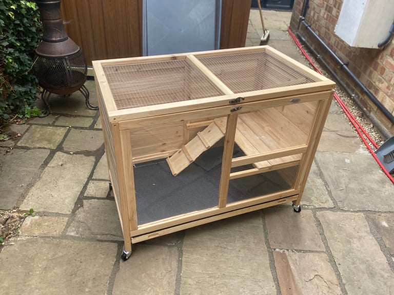 Wheeled Guinea Pig hutch