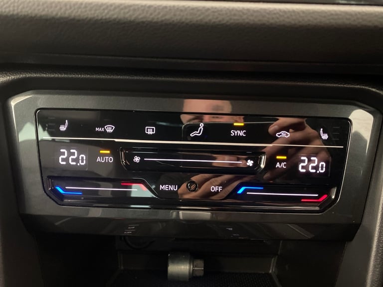 2021 Volkswagen Tiguan 1.5 TSI R-Line SUV 5dr Petrol DSG Euro 6 (s/s) (150 ps) - CARPLAY - KEYLES...