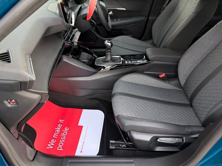 2025 Peugeot 2008 1.2 PureTech Allure 5dr ONLY 710 MILES, MAY 2028 WARRANTY,  HATCHBACK Petrol Ma...