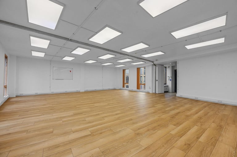 Open Planned Studio Space to rent in Shoreditch