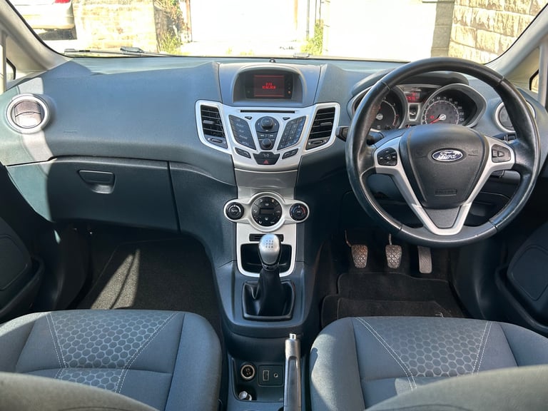 Ford fiesta titanium 57k mileage 2010