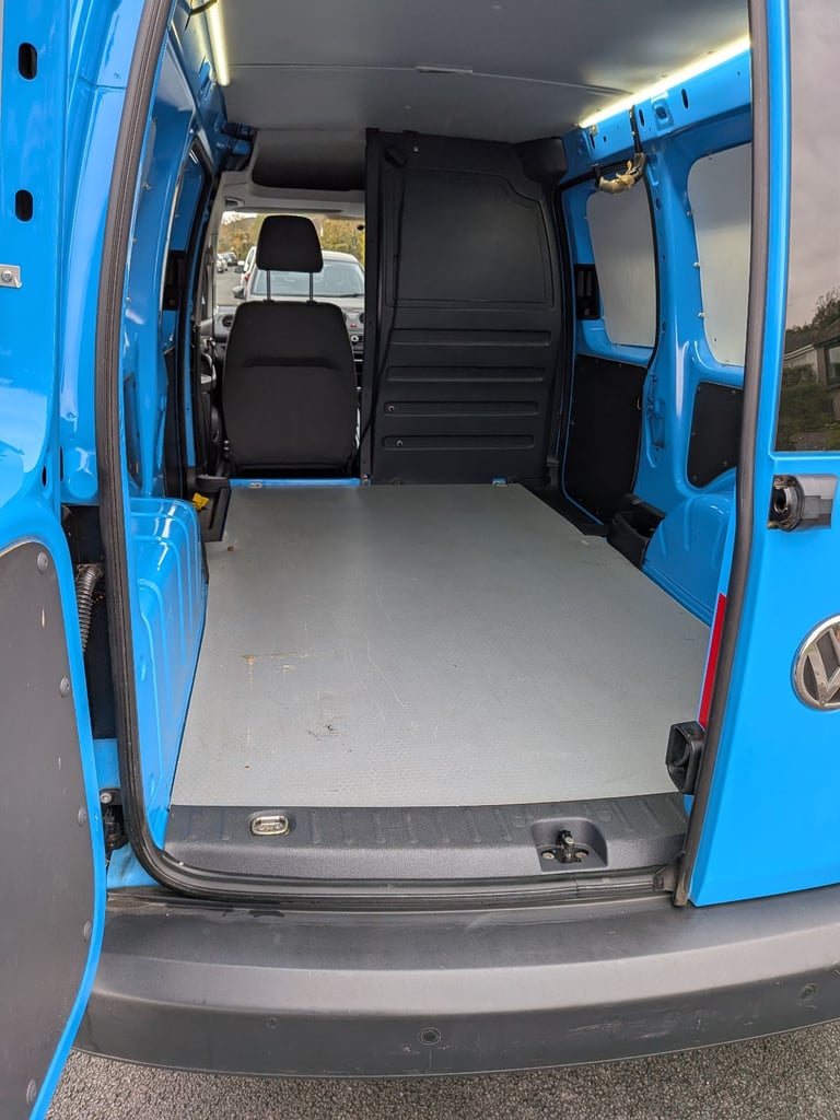 Volkswagen, CADDY, Panel Van, 2015, Manual, 1598 (cc)