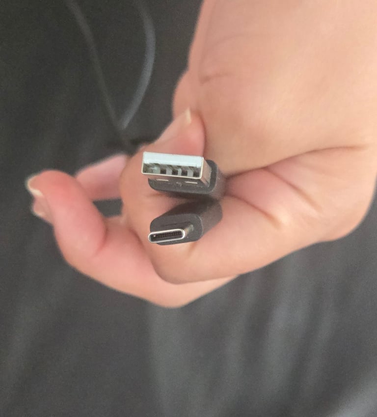 Black USB to Type C cable Cord / wire 