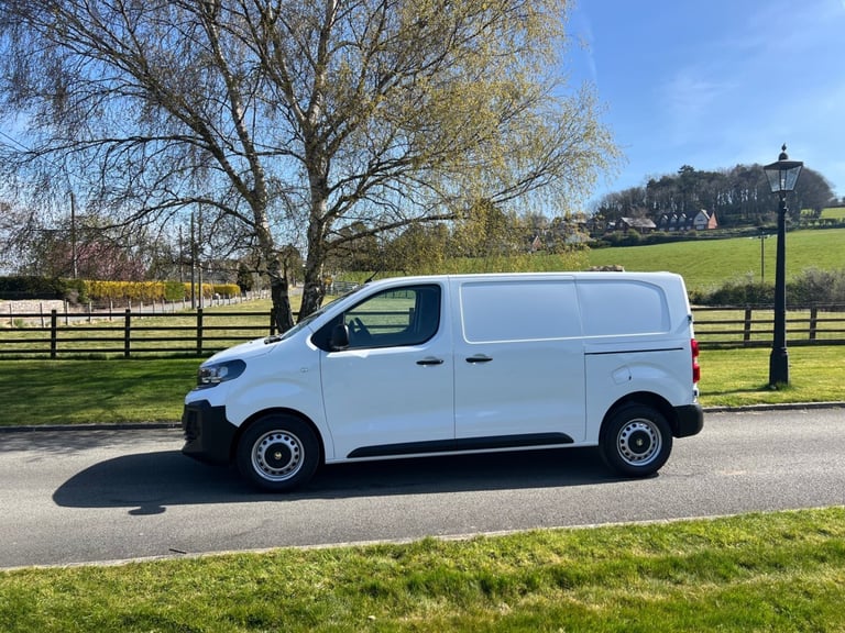 image for VAUXHALL VIVARO 1.5 TURBO D 120PS PRIME L1 SWB VAN 74 REG ONLY 41 MILES