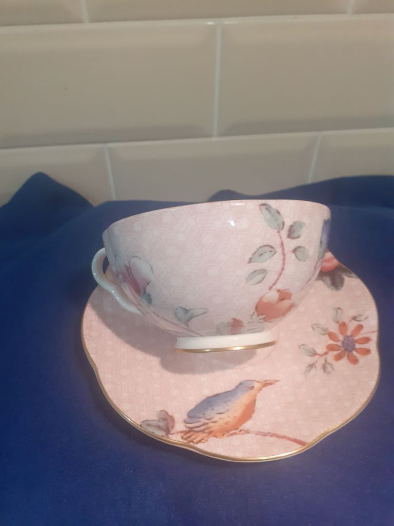 Beautiful Wedgwood China Cuckoo Cup & Saucer, Pink, Gold, Floral, Besutiful, Hallmarj, Unused