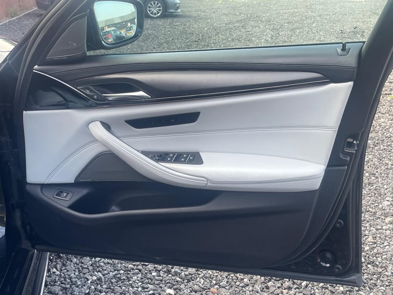 2019 BMW M5 4.4i V8 Competition Steptronic xDrive Euro 6 (s/s) 4dr SALOON Petrol Automatic