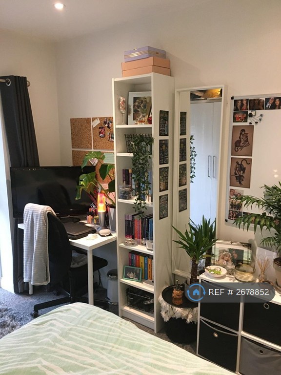 6 bedroom house in Battery Hill, Winchester, SO22 (6 bed) (#2678852)