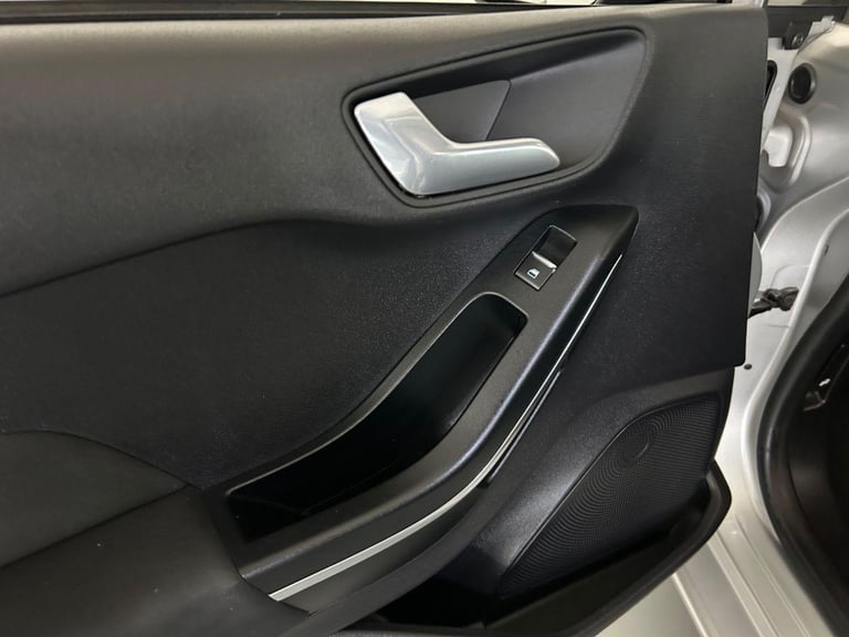2019 Ford Fiesta 1.0 ZETEC 5d 99 BHP ULEZ COMPLIANT+SAT NAV+ECONOMICAL+ HATCHBACK Petrol Manual