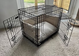 Ellie-Bo Deluxe Dog Crate (Small) - Black, Plus Cushion and Bumper Set
