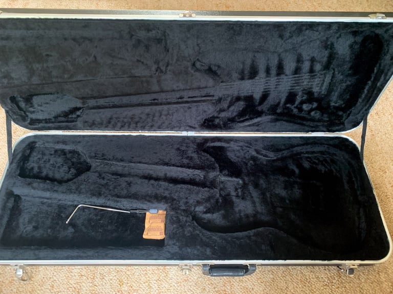 Fender Stratocaster. 1990 Strat Plus Deluxe. American. Rosewood. Crimson. Exceptional.