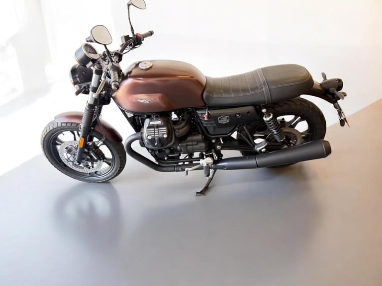 2020 Moto Guzzi V7 744 III Stone Night Pack Euro 4