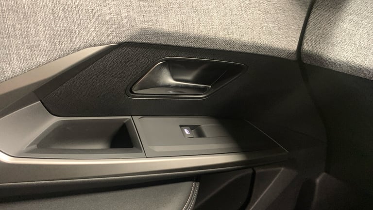 2024 Peugeot 3008 1.2 MHEV Allure e-DSC Euro 6 (s/s) 5dr SUV Hybrid Automatic